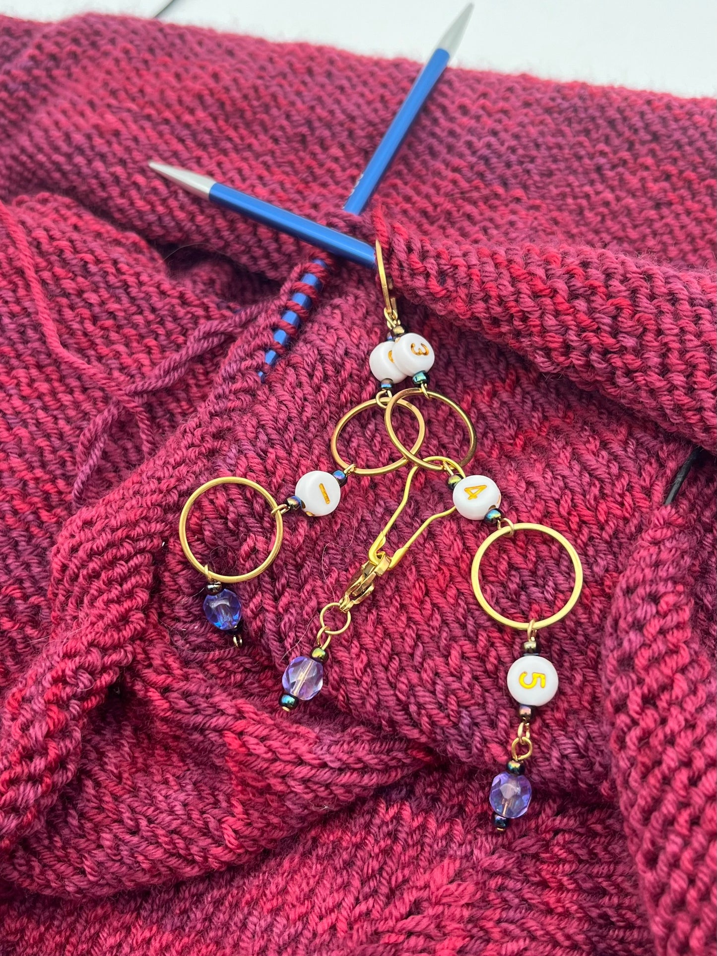 Reihenzähler 1-5 Rondellperle mit großem Ring Gold