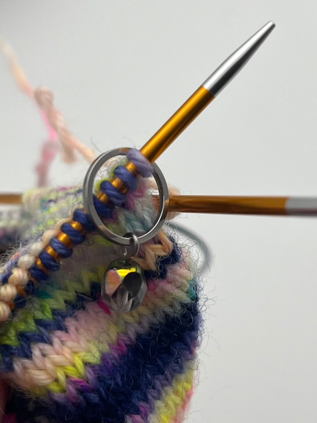 Rondellperle Bunt mit kleinem Ring Silber