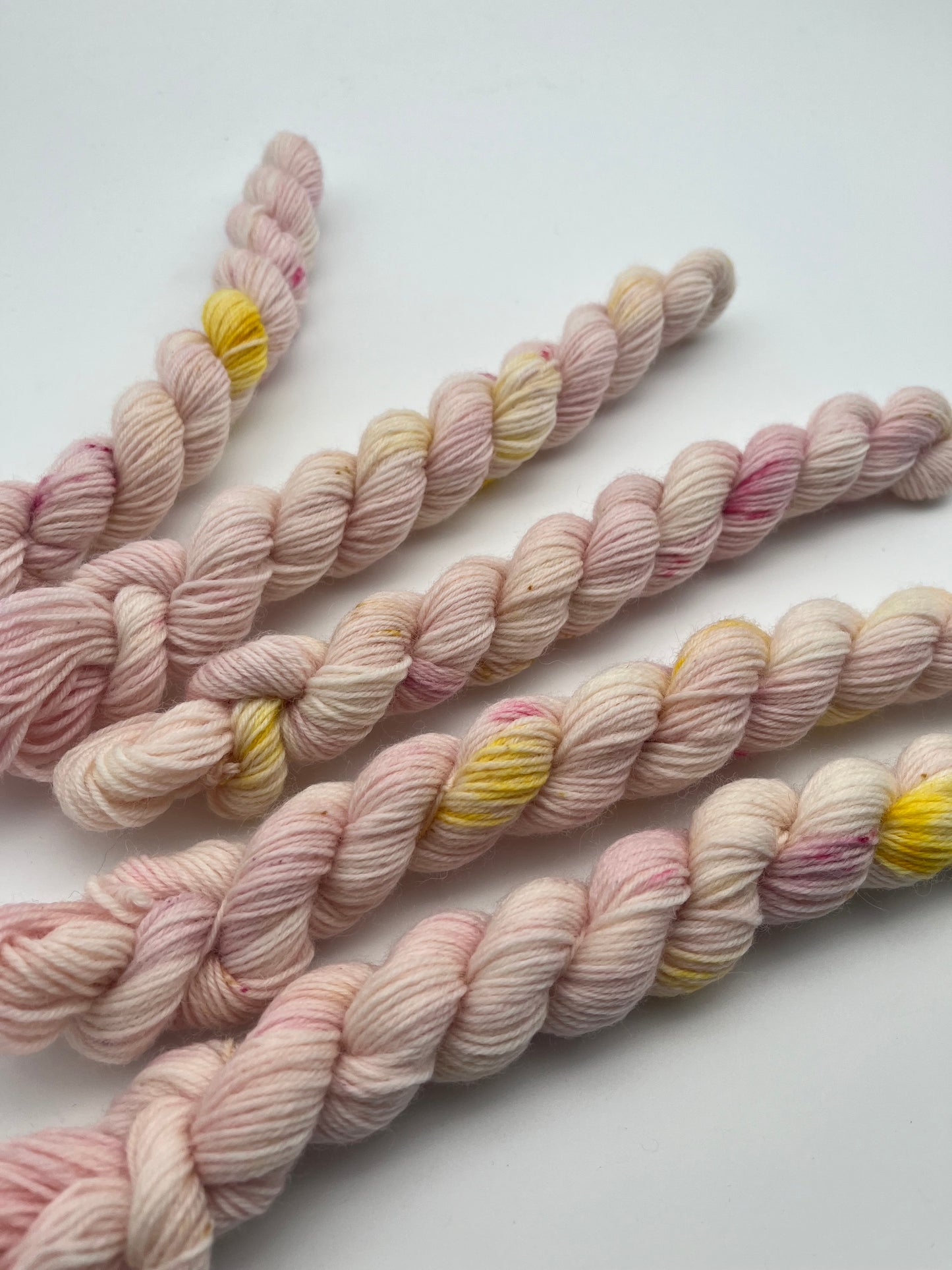 Whispering Rose Classic Sock Mini