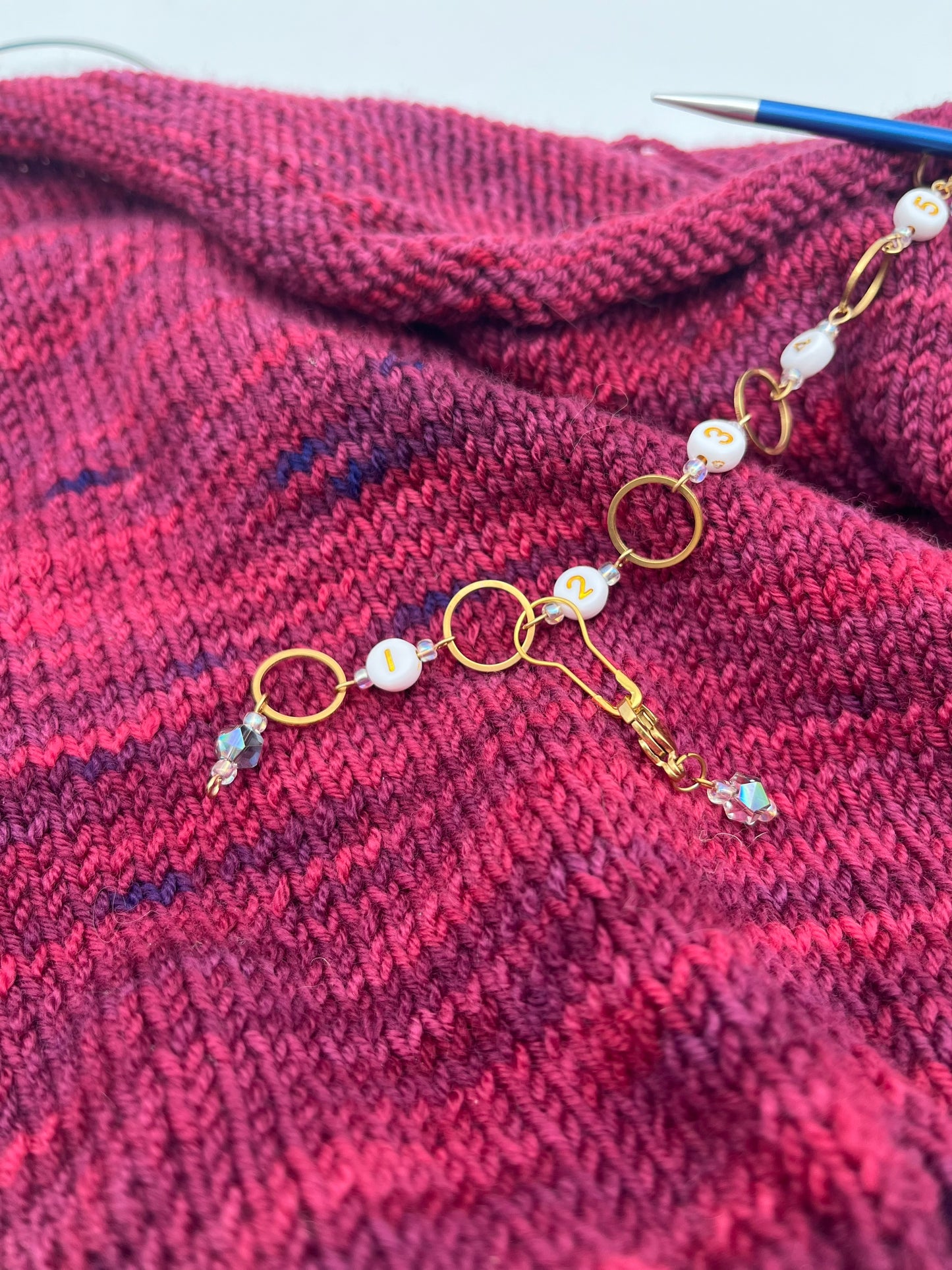 Reihenzähler 1-10 Facettperle mit kleinem Ring Gold