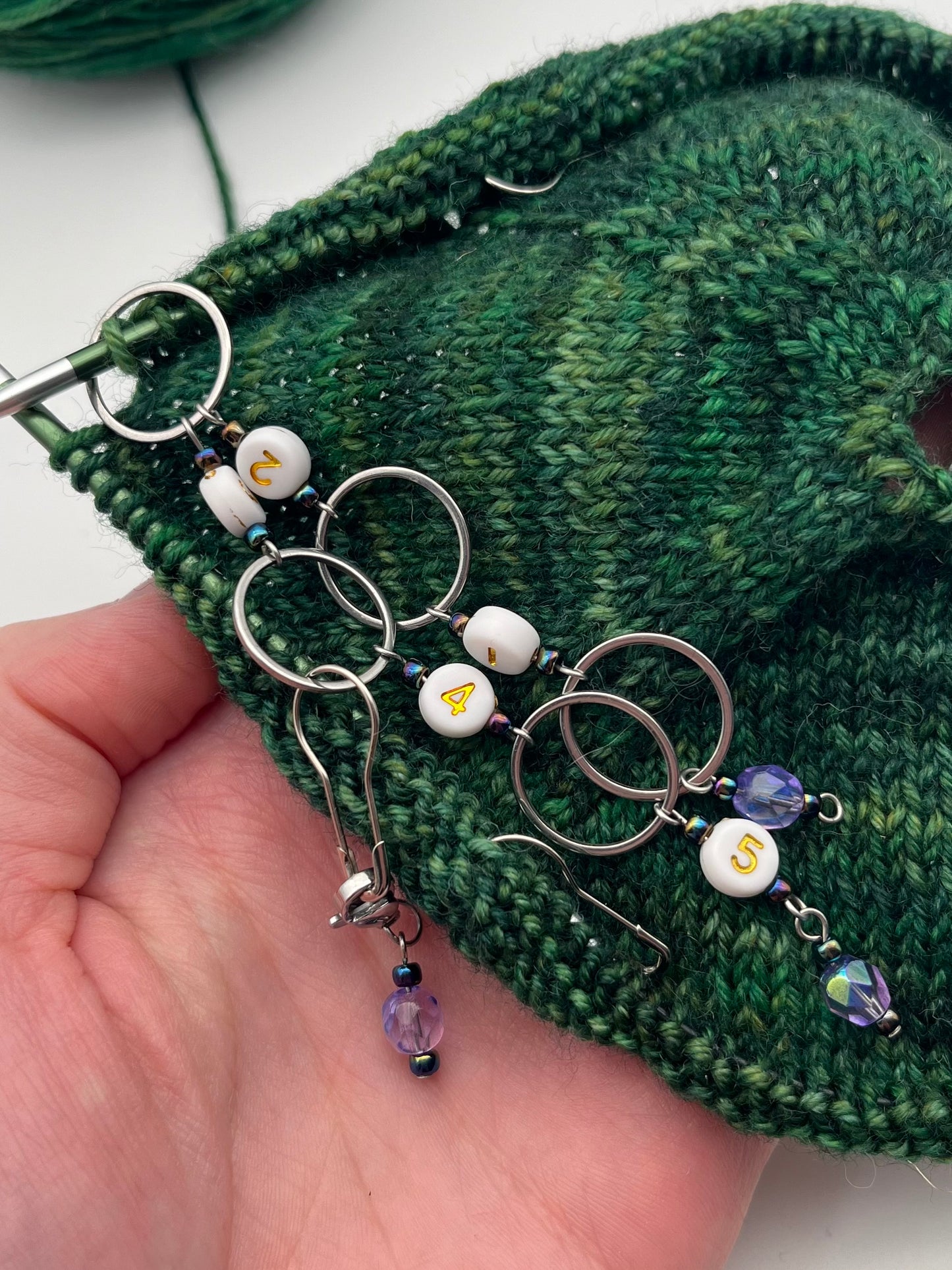 Reihenzähler 1-5 Rondellperle mit großem Ring Silber