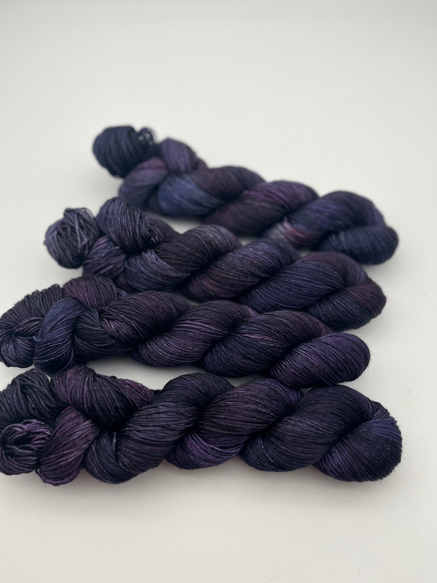 Moody Silky Sock