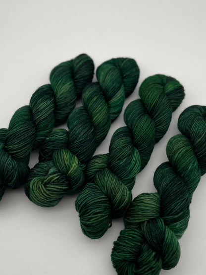 Bottle Green Soft DK