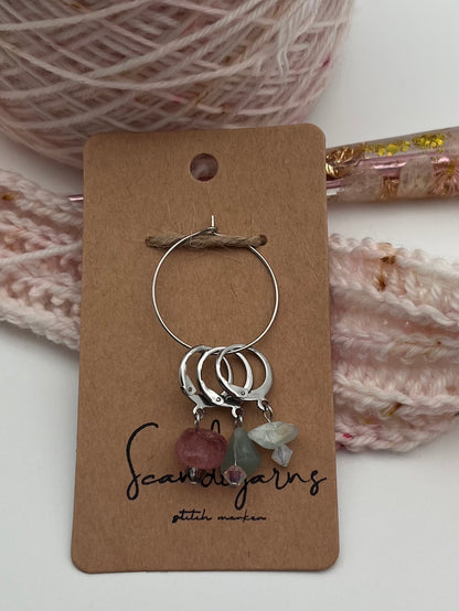 Erdbeerquarz, Morganit, Fluorit, und Facettperlen mit Huggie 3er Set Silber