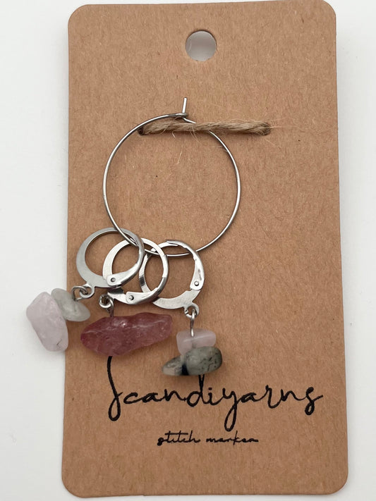 Erdbeerquarz und Morganit Stein mit Huggie 3er Set Silber