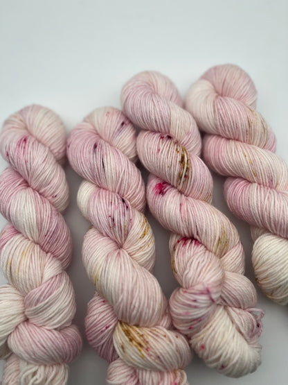 Whispering Rose Soft DK