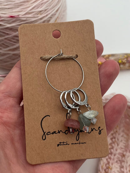 Erdbeerquarz, Morganit, Fluorit, und Facettperlen mit Huggie 3er Set Silber