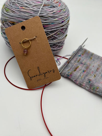 Erdbeerquarz mit kleinem Ring Gold