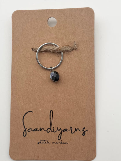 Rondellperle Schwarz mit großem Ring Silber