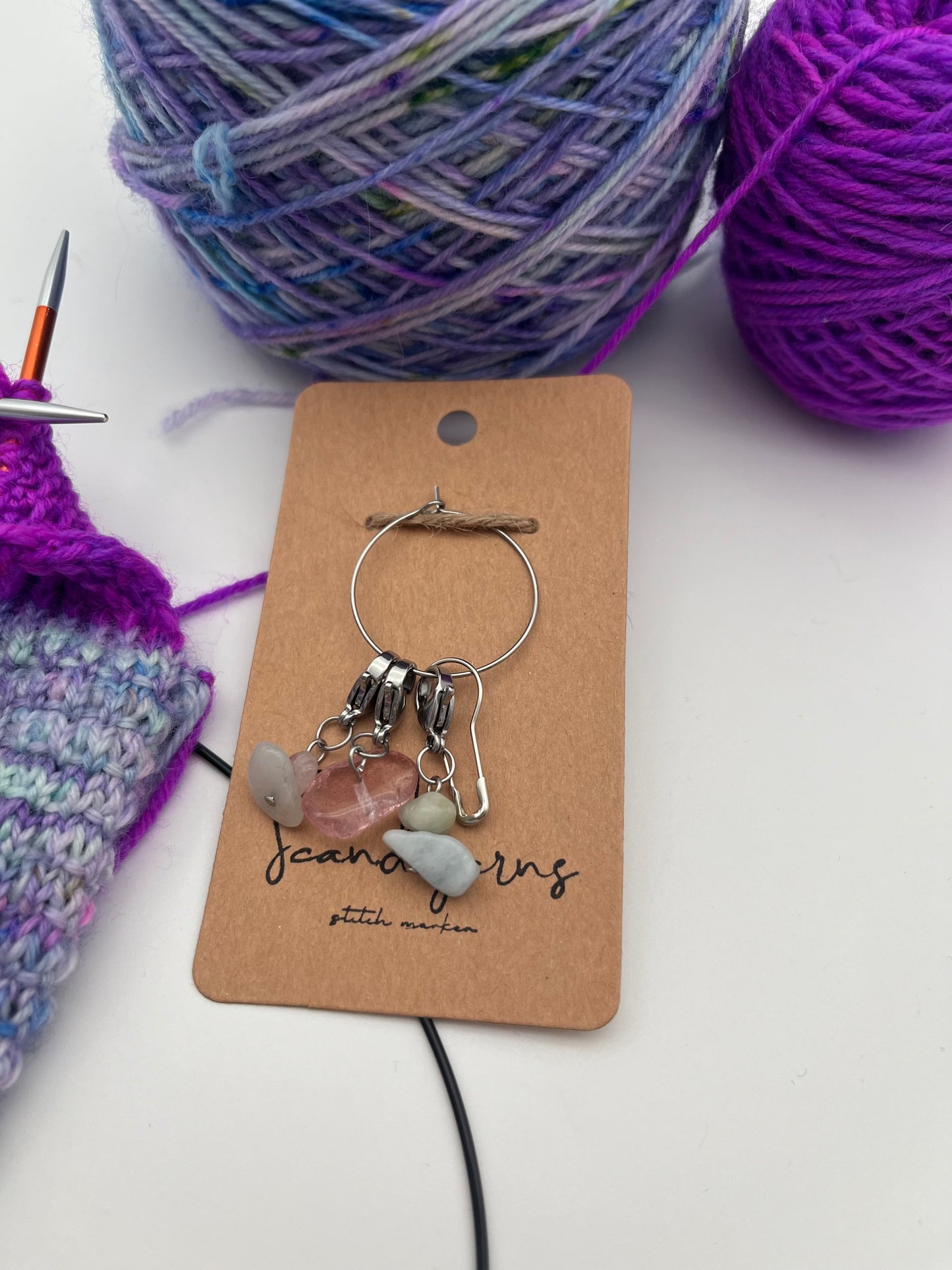 Erdbeerquarz und Morganit Stein mit Karabiner 3er Set Silber