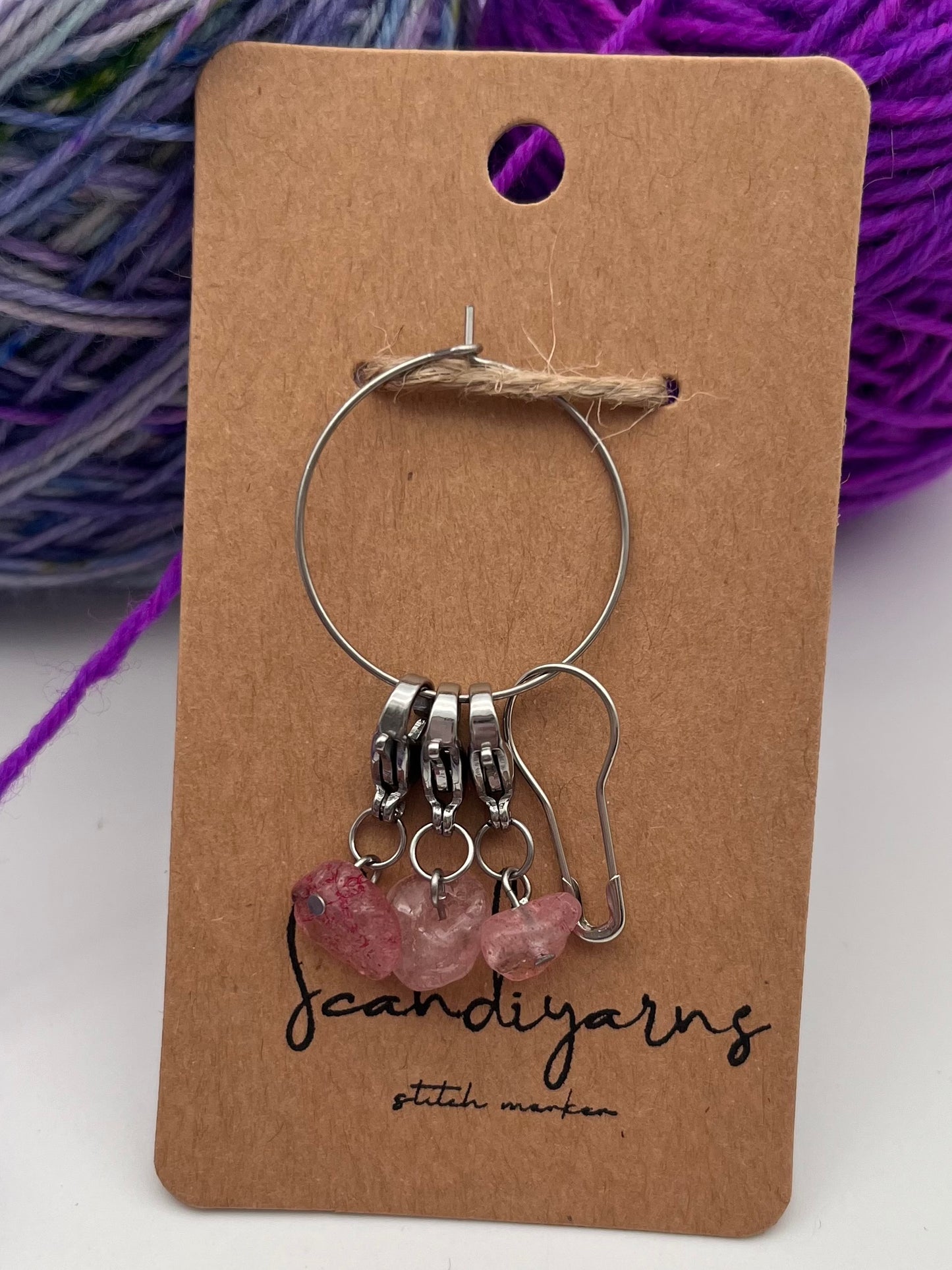 Erdbeerquarz Stein mit Karabiner 3er Set Silber
