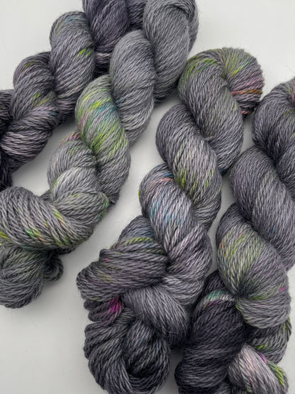 Black Diamond Puffy Worsted