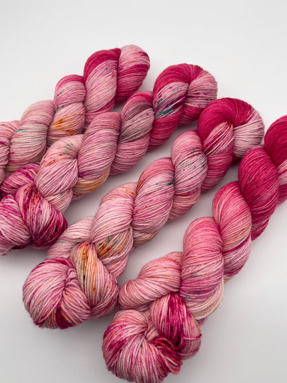 Red Velvet Allrounder Sock