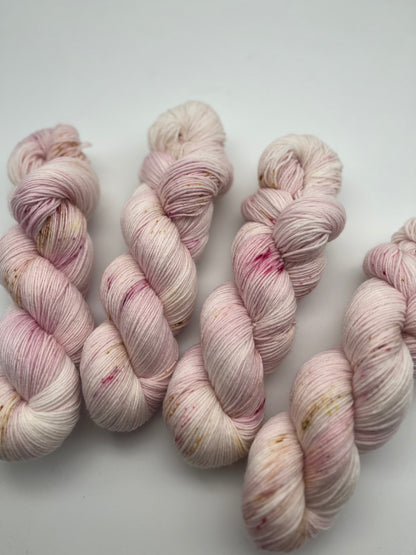 Whispering Rose Soft Sock