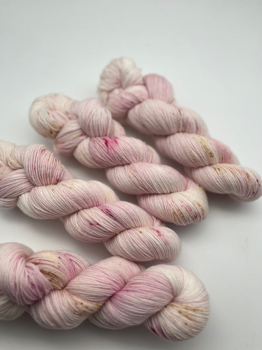 Whispering Rose Soft Sock