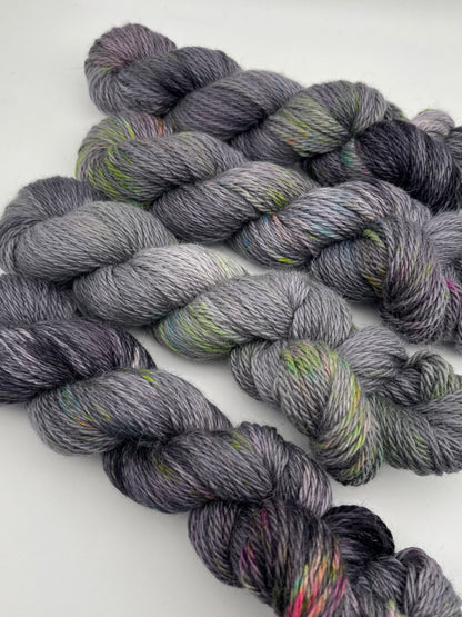 Black Diamond Puffy Worsted