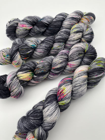 Black Diamond Cloudy Fingering