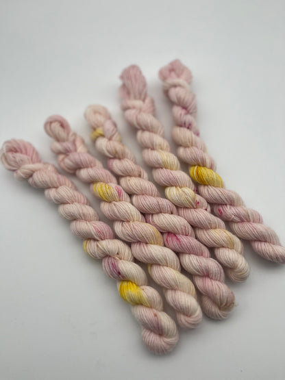Whispering Rose Classic Sock Mini