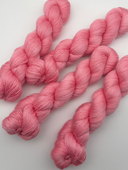 Flamingo Bright Fingering