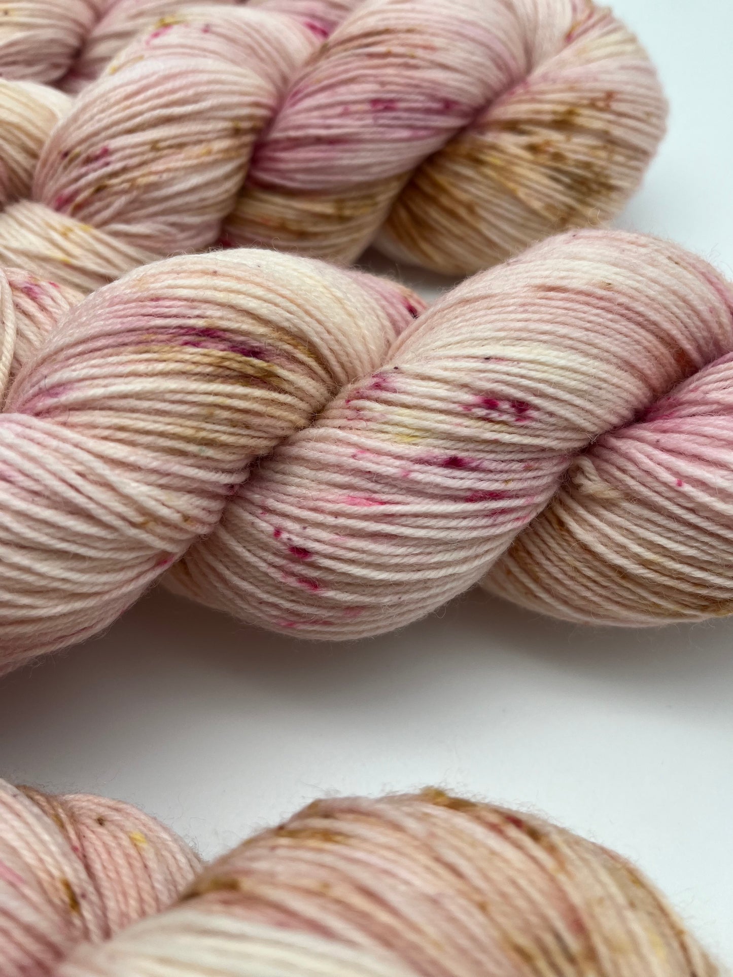 Whispering Rose Classic Sock