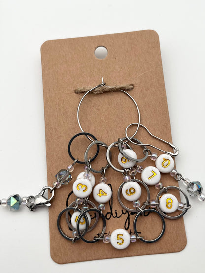 Reihenzähler 1-10 Facettperle mit kleinem Ring Silber