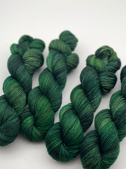 Bottle Green Soft DK