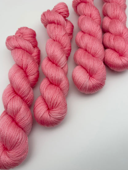 Flamingo Bright Fingering