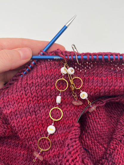 Reihenzähler 1-5 Erdbeerquarz mit kleinem Ring Gold