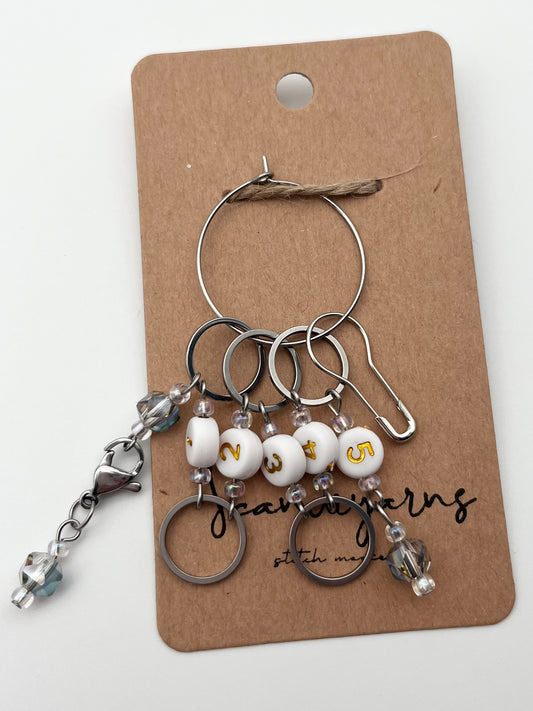 Reihenzähler 1-5 Facettperle mit kleinem Ring Silber