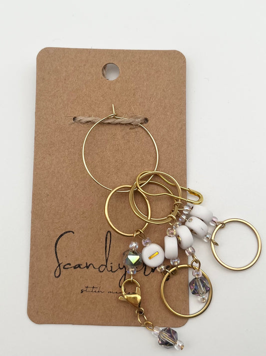 Reihenzähler 1-5 Facettperle mit großem Ring Gold